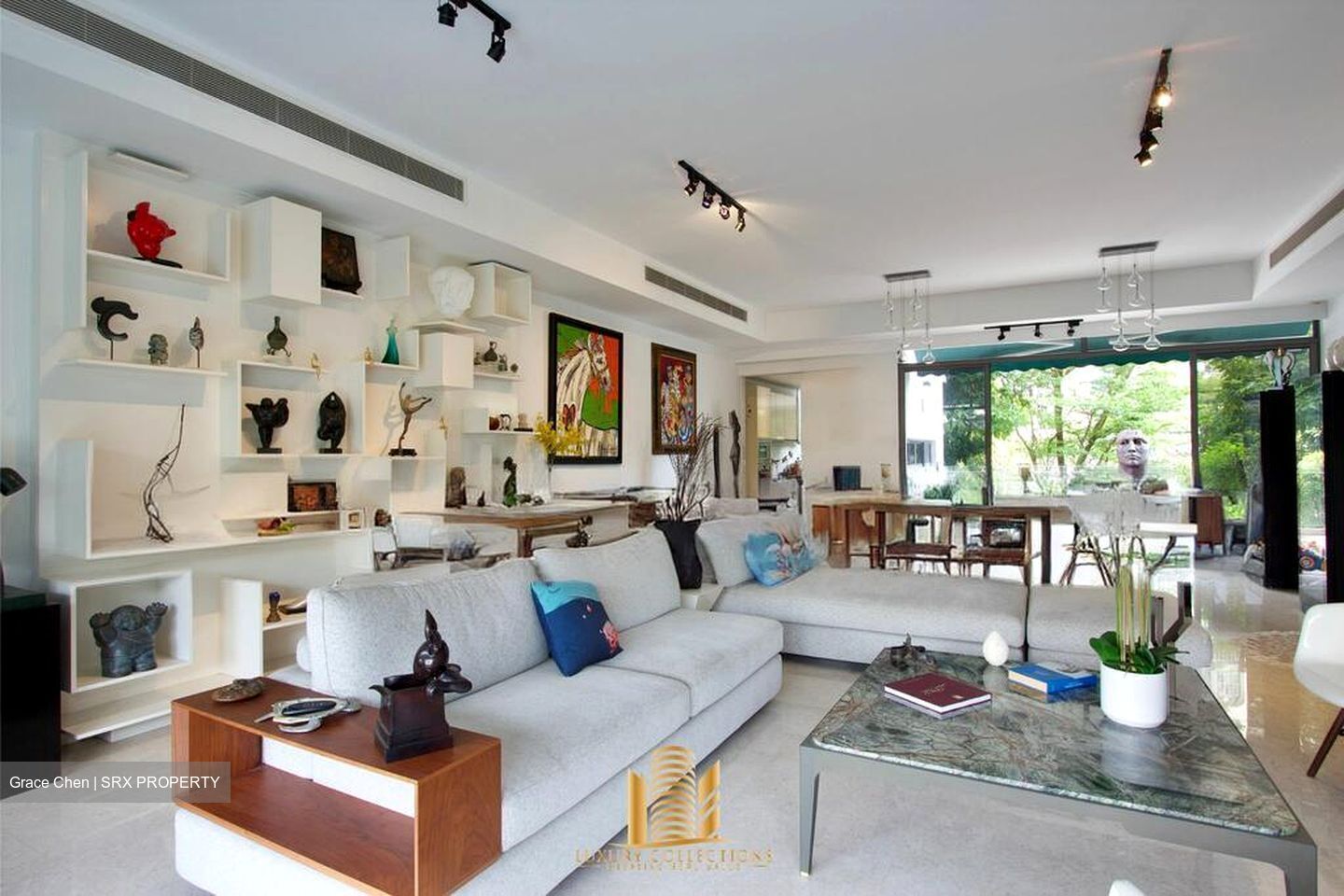 Latitude (D10), Condominium #499788741